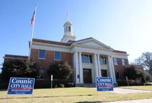 City hall building in Rock Hill, SC with campaign signs